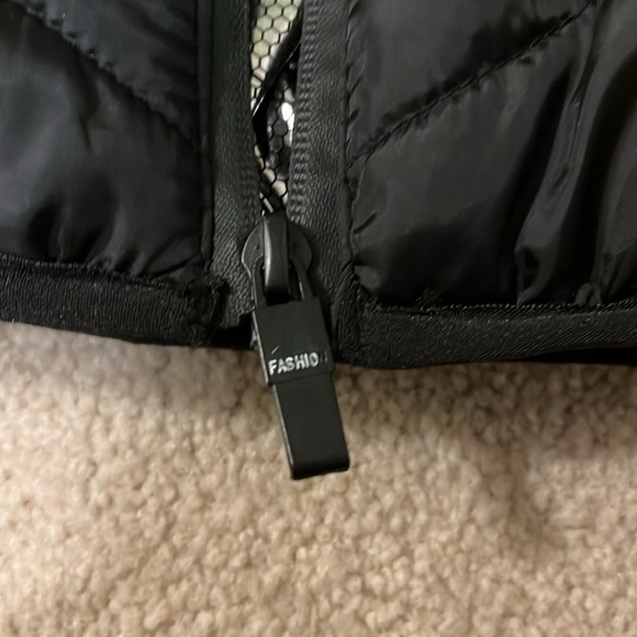 Heated Vest - Picture 3 of 6